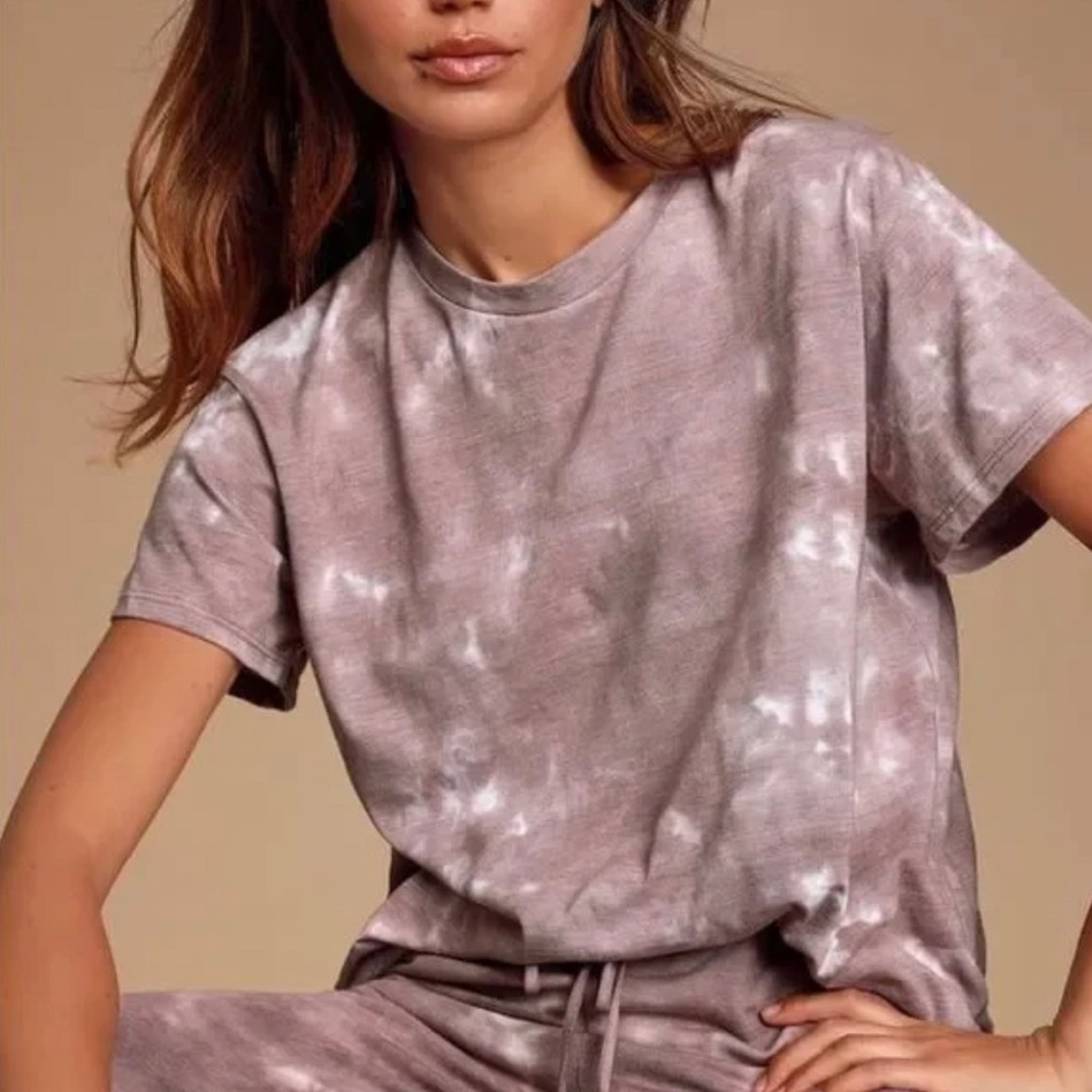 Nwt Lulus t-shirt size S